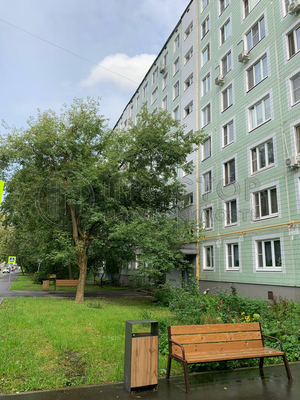 Продам трехкомнатную (3-комн.) квартиру, Искры ул, 9, Москва г