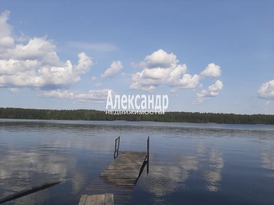 Продам дом, Гусиная ул, Приладожское п, 127 км от города