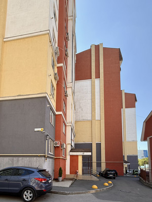 Продам двухкомнатную (2-комн.) квартиру, Севастопольская ул, 43Е, Симферополь г
