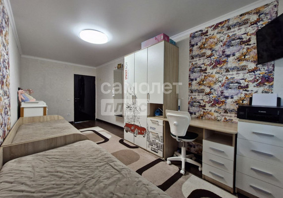 Продам двухкомнатную (2-комн.) квартиру, Краснодарская ул, 240, Славянск-на-Кубани г