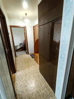 Продам двухкомнатную (2-комн.) квартиру, Кутузовский (Центральный мкр.) проезд, 18, Домодедово г