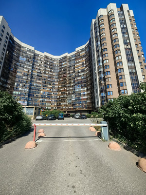 Продам трехкомнатную (3-комн.) квартиру, Дунайский пр-кт, 23, Санкт-Петербург г