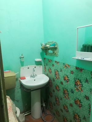 Продам комнату в 6-комн. квартире, Большой В.О. пр-кт, 25А, Санкт-Петербург г