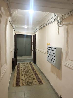 Продам комнату в 6-комн. квартире, Большой В.О. пр-кт, 25А, Санкт-Петербург г