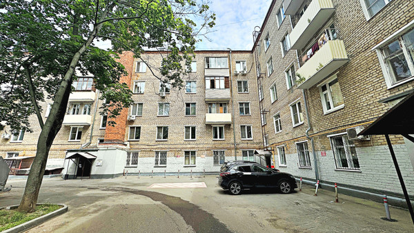 Продам трехкомнатную (3-комн.) квартиру, 3-я Гражданская ул, 54, Москва г