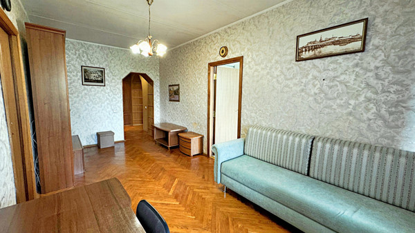 Продам трехкомнатную (3-комн.) квартиру, 3-я Гражданская ул, 54, Москва г