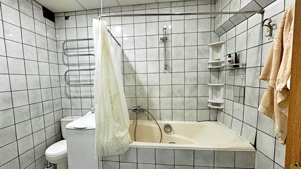 Продам трехкомнатную (3-комн.) квартиру, 3-я Гражданская ул, 54, Москва г