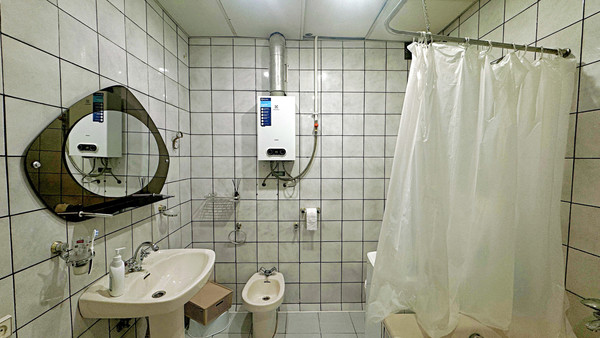 Продам трехкомнатную (3-комн.) квартиру, 3-я Гражданская ул, 54, Москва г