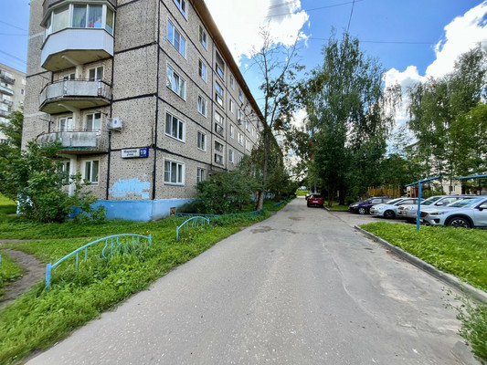 Продам двухкомнатную (2-комн.) квартиру, им А.Маркова мкр, 19, Дмитров г