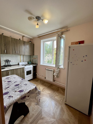 Продам двухкомнатную (2-комн.) квартиру, им А.Маркова мкр, 19, Дмитров г