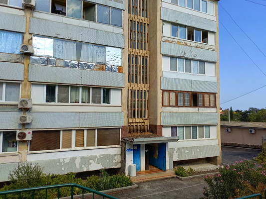 Продам двухкомнатную (2-комн.) квартиру, Генеральская ул, 9, Малореченское с