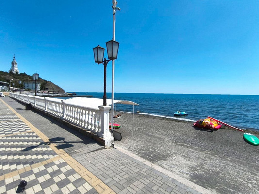 Продам двухкомнатную (2-комн.) квартиру, Генеральская ул, 9, Малореченское с