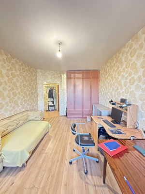 Продам однокомнатную (1-комн.) квартиру, Оптиков ул, 45к2, Санкт-Петербург г