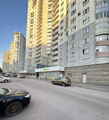 Продам однокомнатную (1-комн.) квартиру, Оптиков ул, 45к2, Санкт-Петербург г