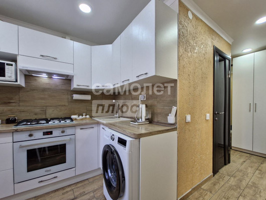 Продам двухкомнатную (2-комн.) квартиру, Краснодарская ул, 240, Славянск-на-Кубани г