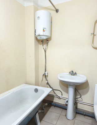 Продам однокомнатную (1-комн.) квартиру, Лесопарковая ул, 25, Красноярск г