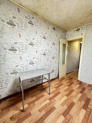 Продам трехкомнатную (3-комн.) квартиру, Ленина ул, 56, Васильево пгт