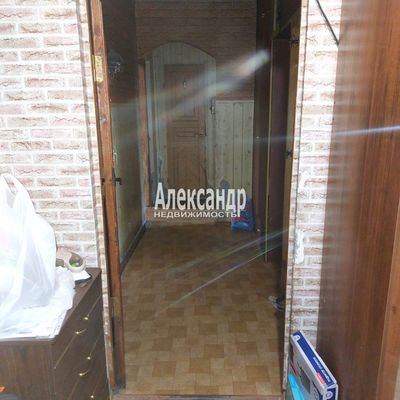 Продам трехкомнатную (3-комн.) квартиру, Комендантский пр-кт, 35к1, Санкт-Петербург г