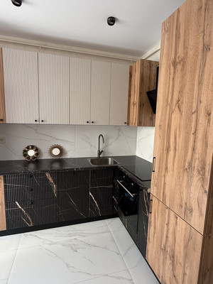 Продам однокомнатную (1-комн.) квартиру, Славы ул, 50к3, Мирное с