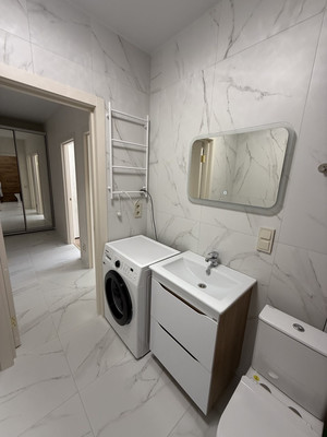 Продам однокомнатную (1-комн.) квартиру, Славы ул, 50к3, Мирное с