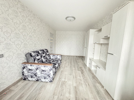 Продам двухкомнатную (2-комн.) квартиру, Лермонтова ул, 16, Симферополь г