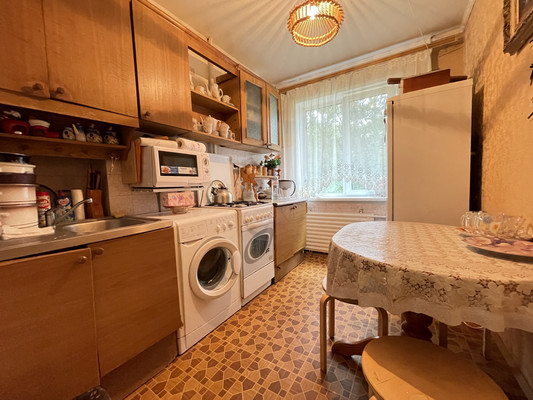 Продам трехкомнатную (3-комн.) квартиру, Строителей ул, 43, Переславль-Залесский г