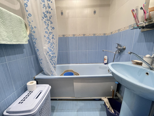 Продам трехкомнатную (3-комн.) квартиру, Строителей ул, 43, Переславль-Залесский г