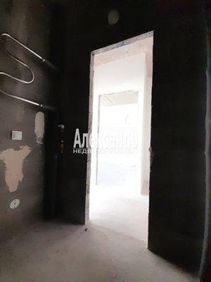 Продам однокомнатную (1-комн.) квартиру, Воронцовский б-р, 21к2, Мурино п