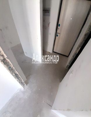 Продам однокомнатную (1-комн.) квартиру, Воронцовский б-р, 21к2, Мурино п