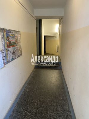 Продам трехкомнатную (3-комн.) квартиру, Московский пр-кт, 7, Выборг г