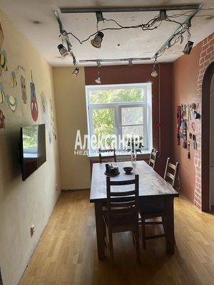 Продам трехкомнатную (3-комн.) квартиру, Московский пр-кт, 7, Выборг г