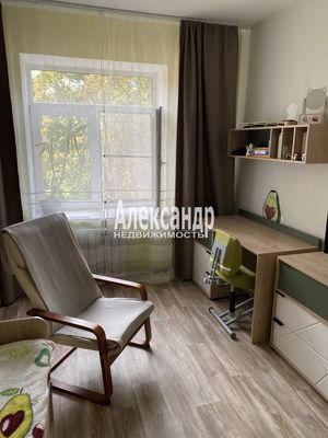 Продам трехкомнатную (3-комн.) квартиру, Московский пр-кт, 7, Выборг г