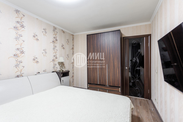 Продам двухкомнатную (2-комн.) квартиру, Советская (Железнодорожный мкр.) ул, 22, Балашиха г