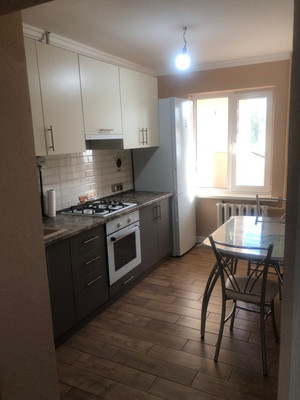 Продам двухкомнатную (2-комн.) квартиру, Ленина ул, 11, Подгорный п