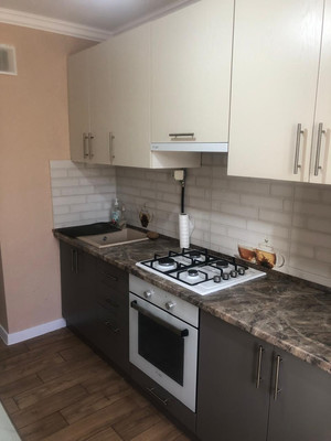 Продам двухкомнатную (2-комн.) квартиру, Ленина ул, 11, Подгорный п