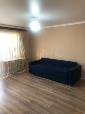 Продам двухкомнатную (2-комн.) квартиру, Ленина ул, 11, Подгорный п