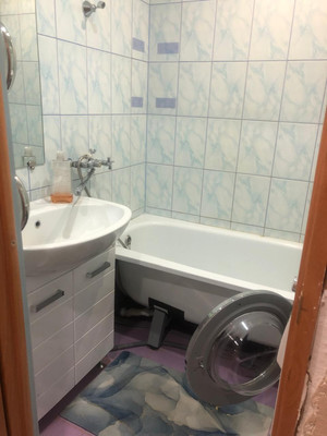 Продам двухкомнатную (2-комн.) квартиру, Ленина ул, 11, Подгорный п