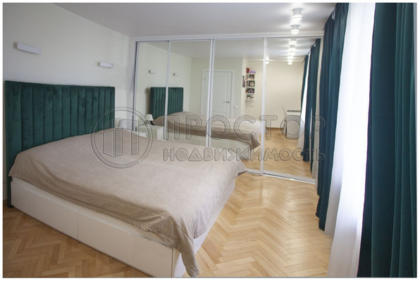 Продам многокомнатную квартиру, Ташкентская ул, 10к1, Москва г