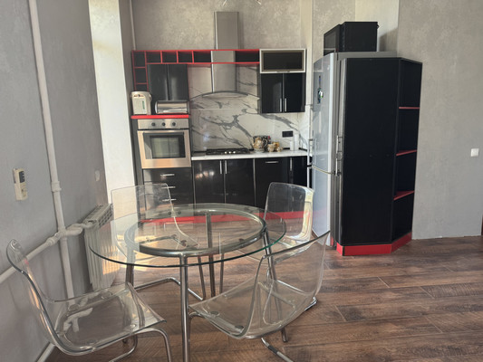 Продам двухкомнатную (2-комн.) квартиру, Мира ул, 90, Краснодар г