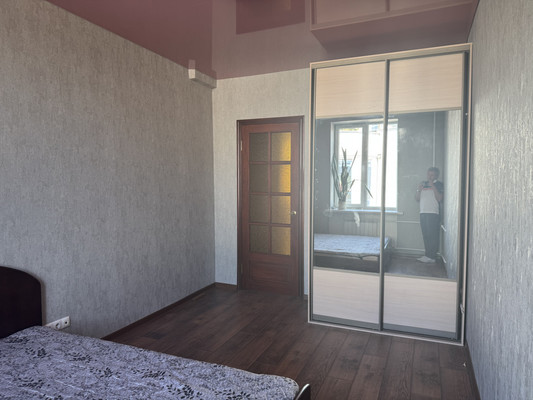 Продам двухкомнатную (2-комн.) квартиру, Мира ул, 90, Краснодар г