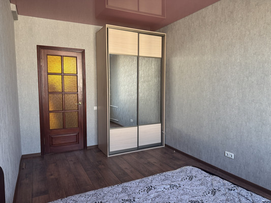 Продам двухкомнатную (2-комн.) квартиру, Мира ул, 90, Краснодар г