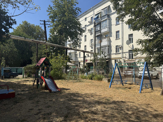 Продам двухкомнатную (2-комн.) квартиру, Мира ул, 90, Краснодар г