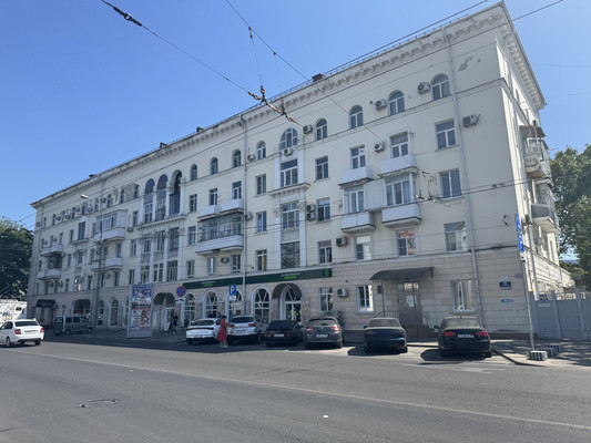 Продам двухкомнатную (2-комн.) квартиру, Мира ул, 90, Краснодар г