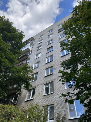 Продам трехкомнатную (3-комн.) квартиру, Карташихина ул, 19, Санкт-Петербург г