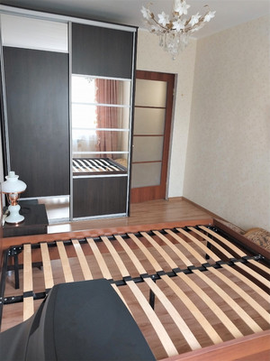 Продам двухкомнатную (2-комн.) квартиру, Коминтерна ул, 34, Нижний Тагил г