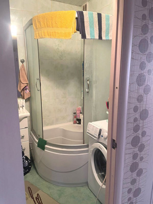 Продам двухкомнатную (2-комн.) квартиру, Амет-хан Султана ул, 7, Жуковский г
