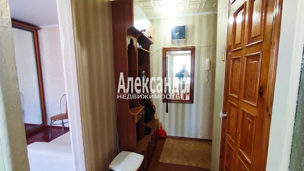 Продам однокомнатную (1-комн.) квартиру, Маяковского ул, 5, Кировск г