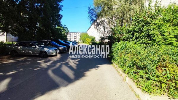 Продам однокомнатную (1-комн.) квартиру, Маяковского ул, 5, Кировск г