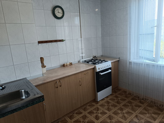 Сдам однокомнатную (1-комн.) квартиру, Куйбышева ул, 4, Симферополь г