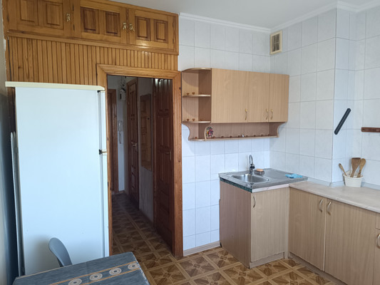 Сдам однокомнатную (1-комн.) квартиру, Куйбышева ул, 4, Симферополь г